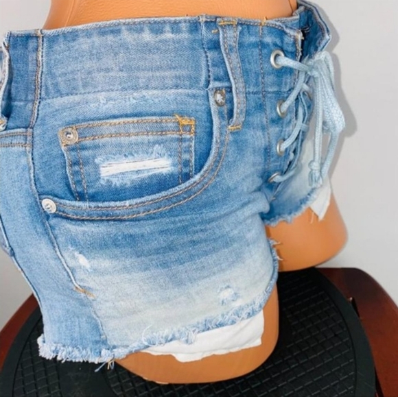 American Eagle outfitters distressed lace up shorts - Picture 3 of 8